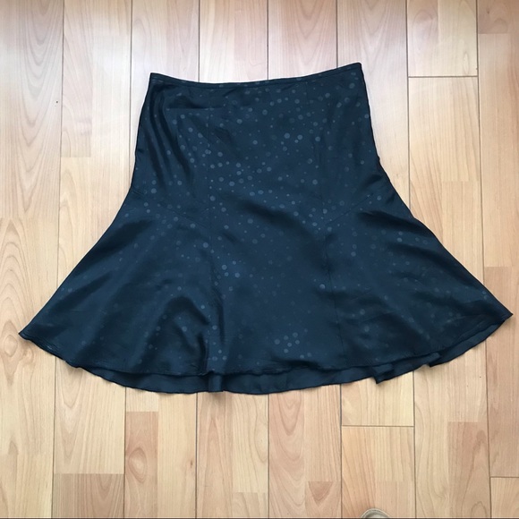 ♻️Reposted New AIX Armani Exchange black silk skirt in size 4 - Picture 2 of 11